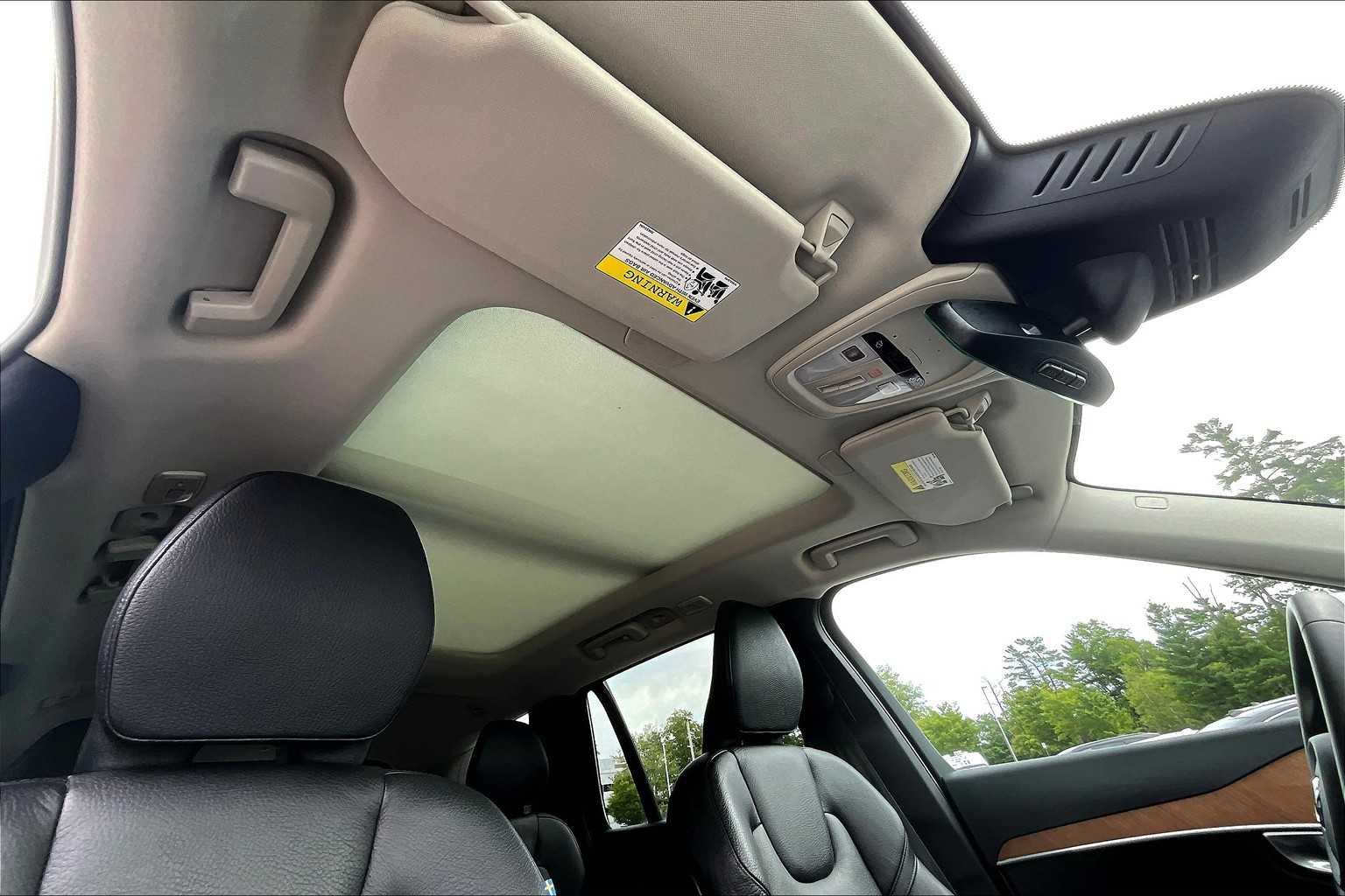 2023 Volvo XC90 Plus photo 4