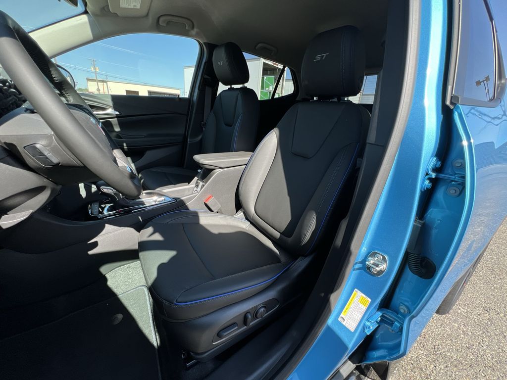 2026 Buick Encore GX Sport Touring photo 15