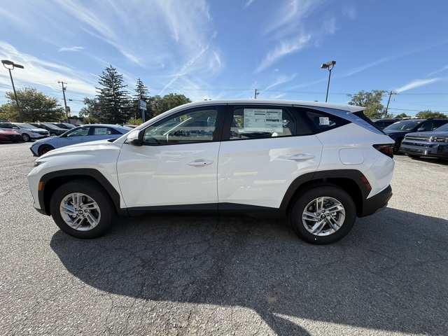 2026 Hyundai Tucson SE photo 4