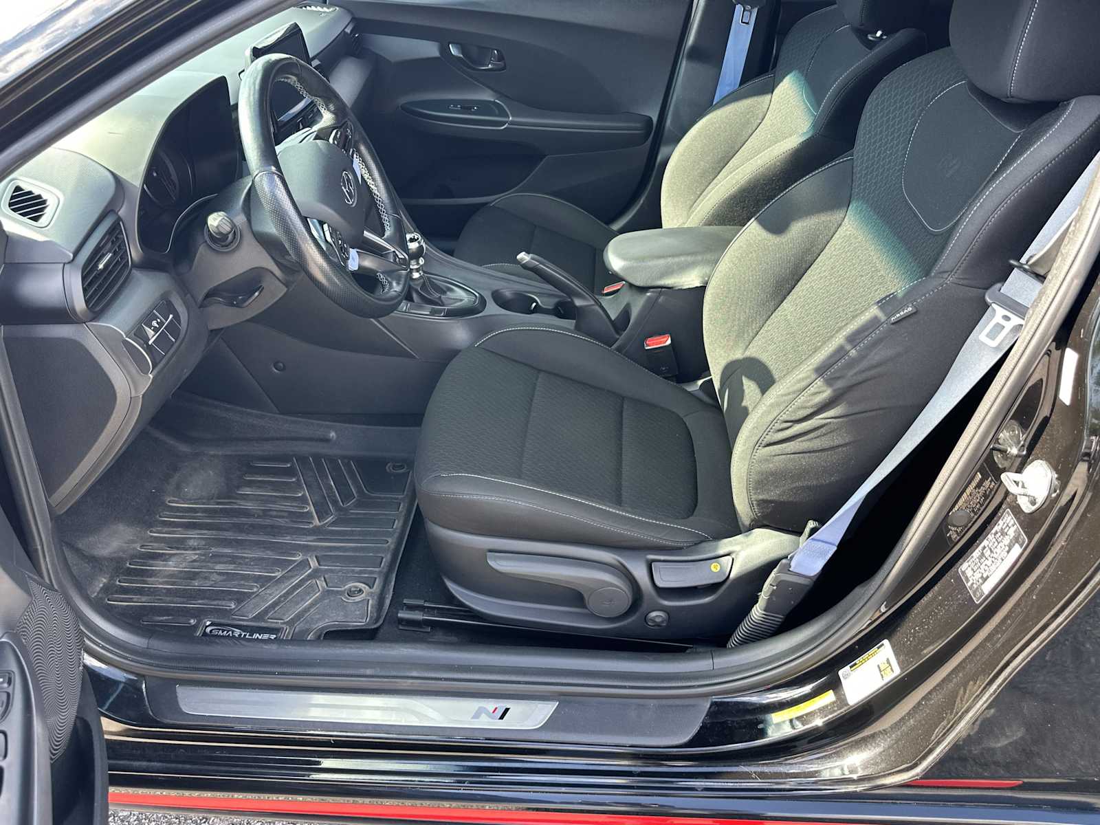2020 Hyundai Veloster N photo 9