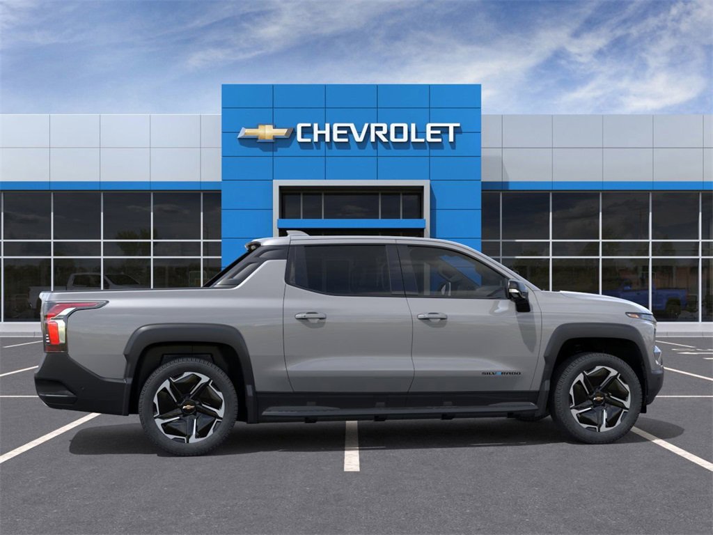 2026 Chevrolet Silverado EV LT photo 4
