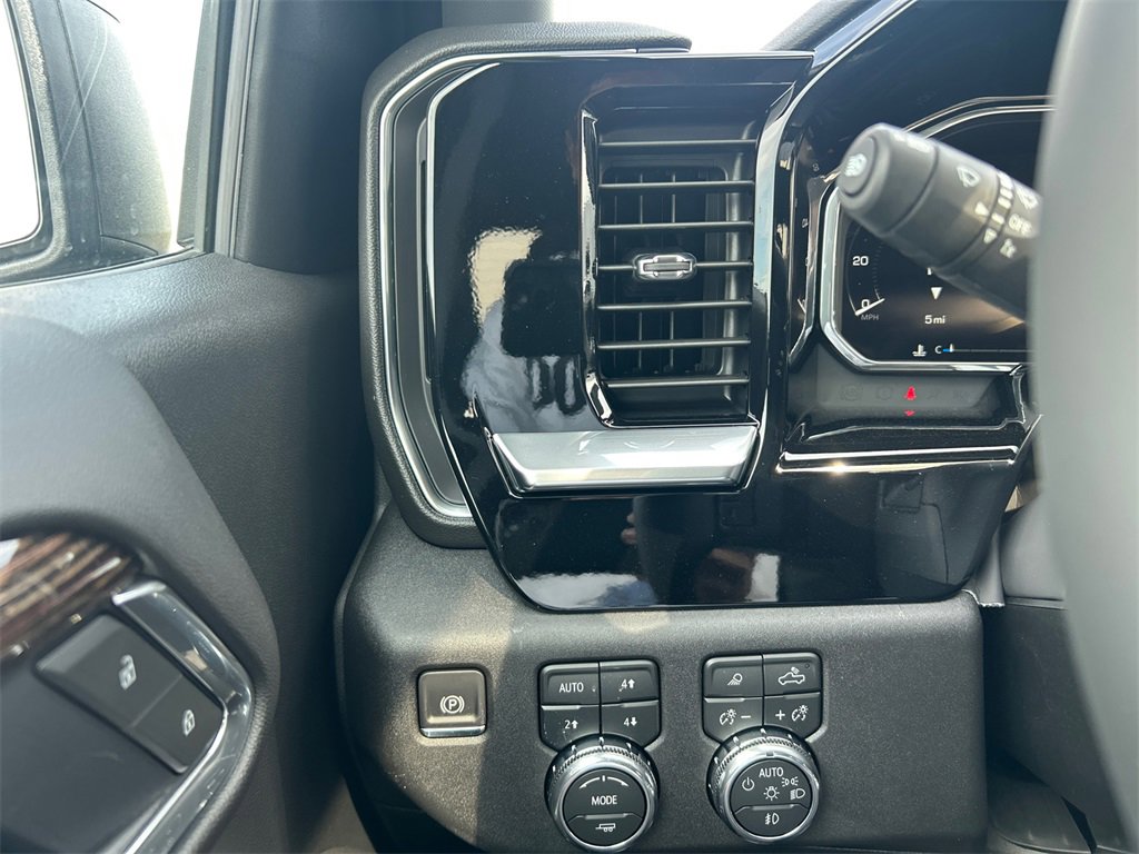 2026 GMC SIERRA - Image 18