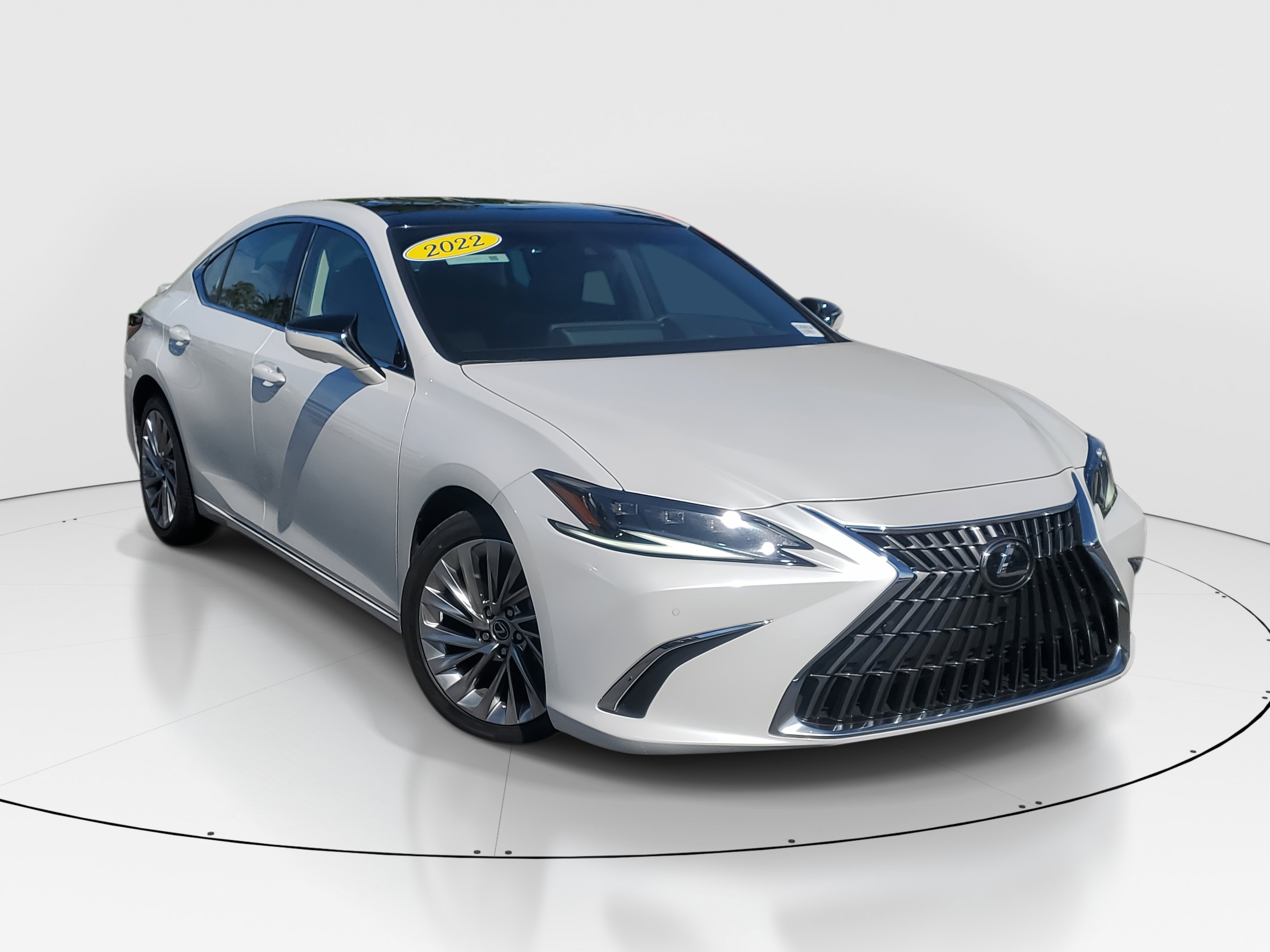 2022 Lexus ES 350 Ultra Luxury photo 2