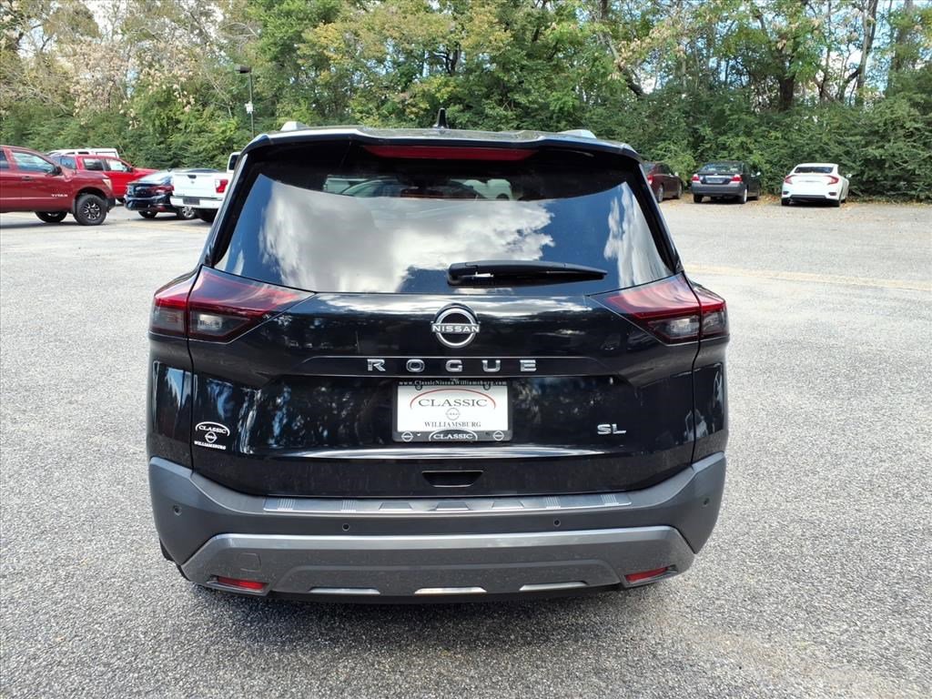 2023 Nissan Rogue SL photo 3