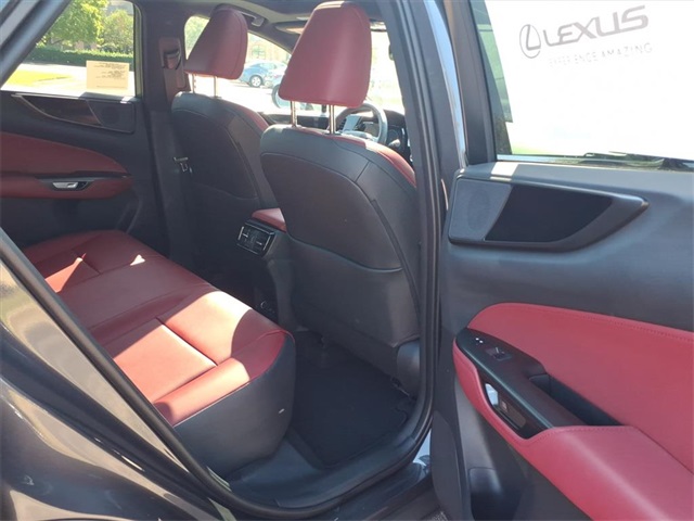 2026 Lexus NX 350 photo 16