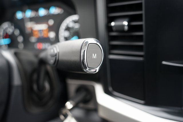 2023 FORD F-350 - Image 13