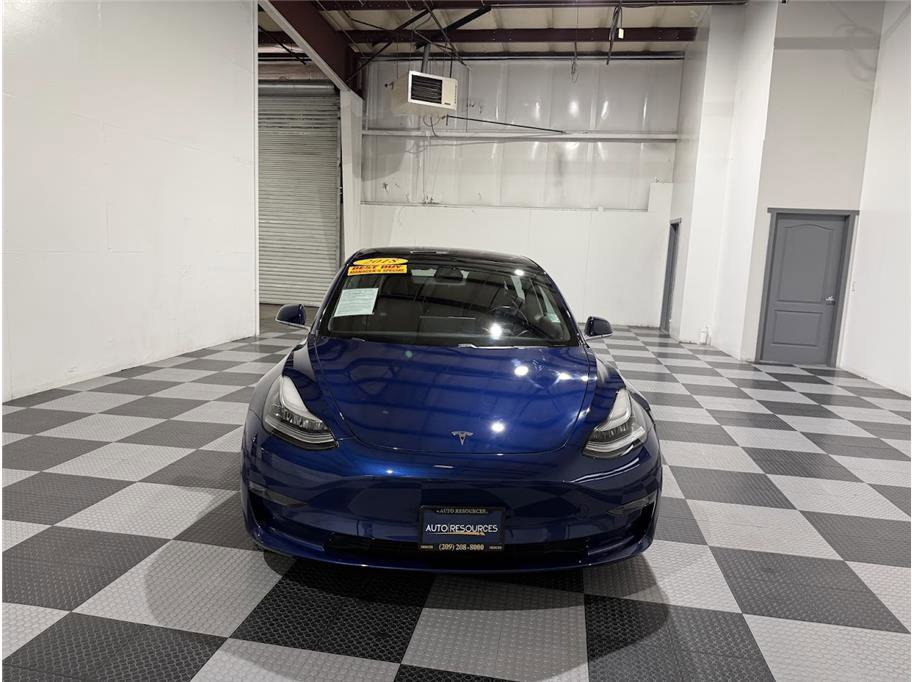 2018 Tesla Model 3 Long Range photo 3