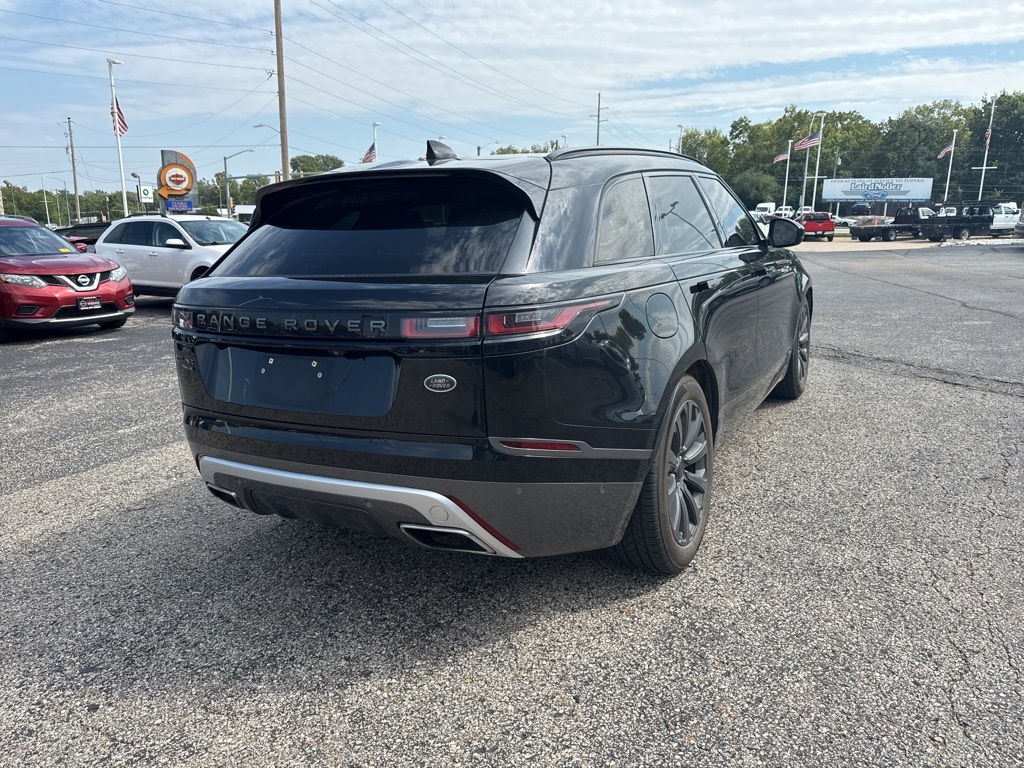 2018 Land Rover Range Rover Velar SE photo 2