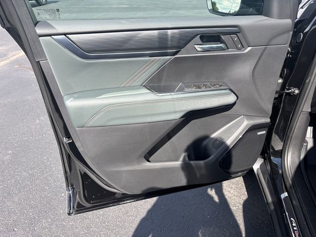 2026 Gmc Acadia AT4 photo 9
