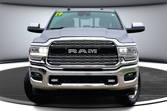 Used 2019 RAM Ram 2500 Pickup Laramie Limited with VIN 3C6UR5SL4KG656963 for sale in Kansas City