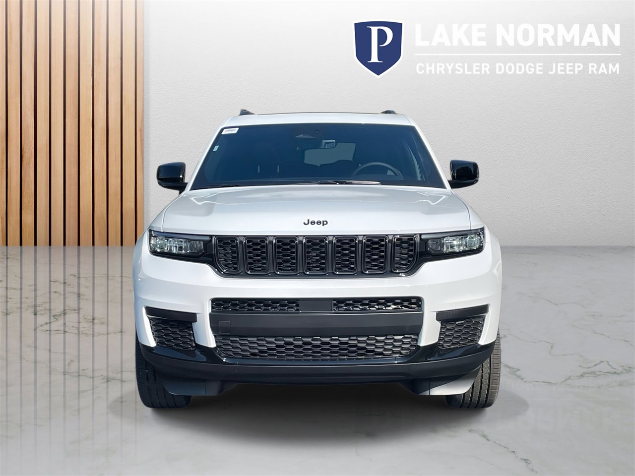 2025 Jeep Grand Cherokee Altitude X photo 3