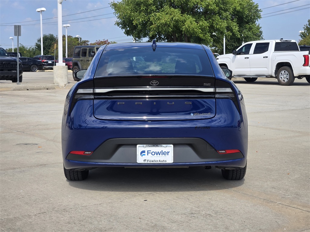 2024 Toyota Prius Prime SE photo 6