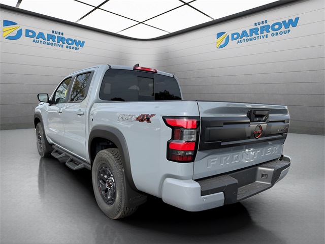 2025 Nissan Frontier PRO-4X photo 2