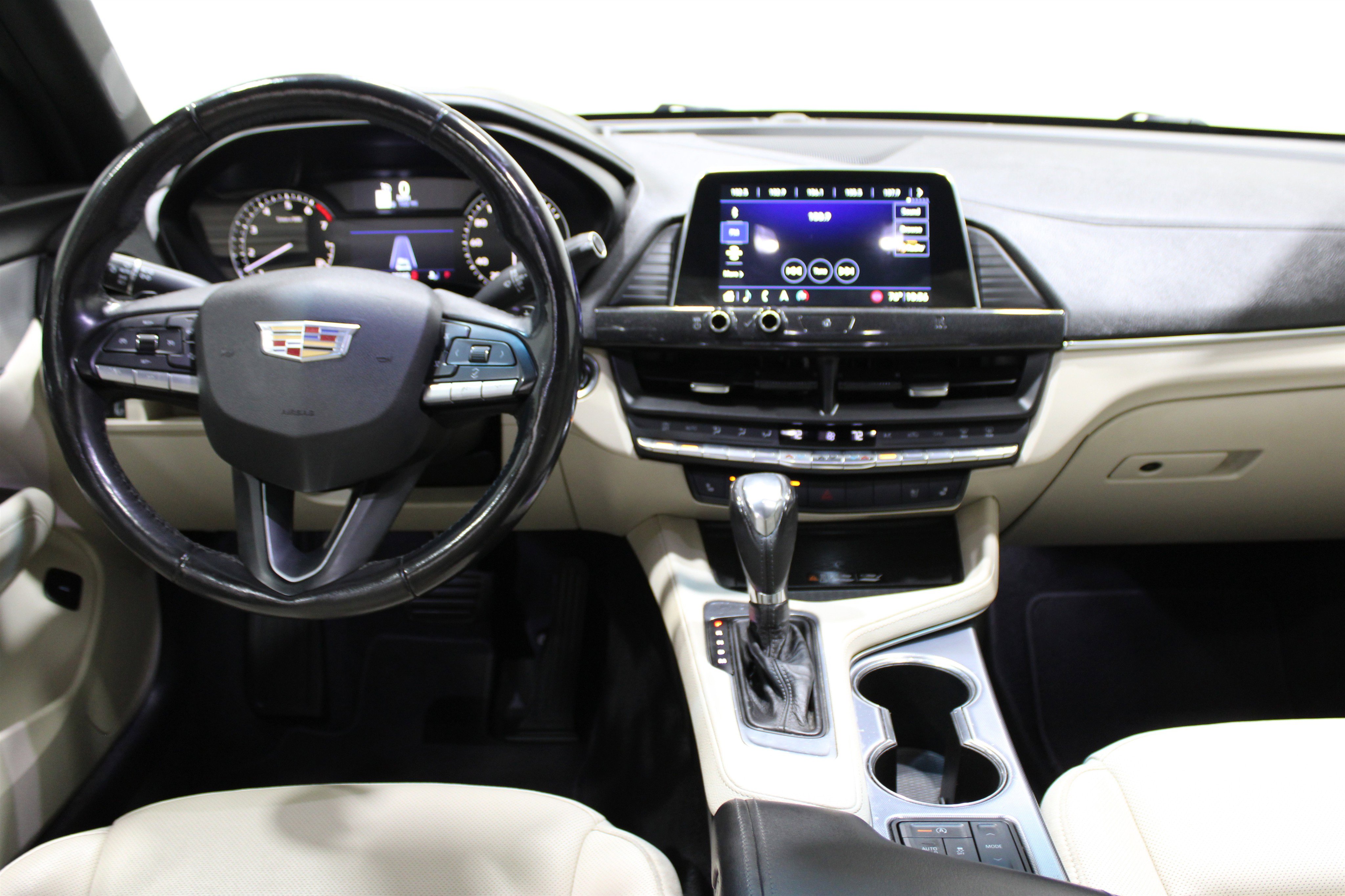 2020 Cadillac CT4 Premium Luxury photo 2