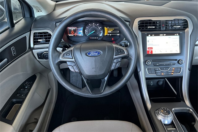 2018 Ford Fusion SE photo 15