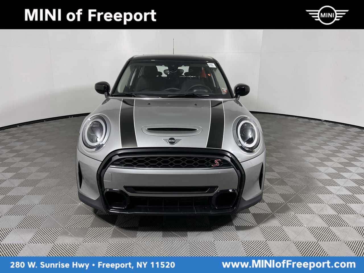 2023 MINI Hardtop 4 Door S's photo