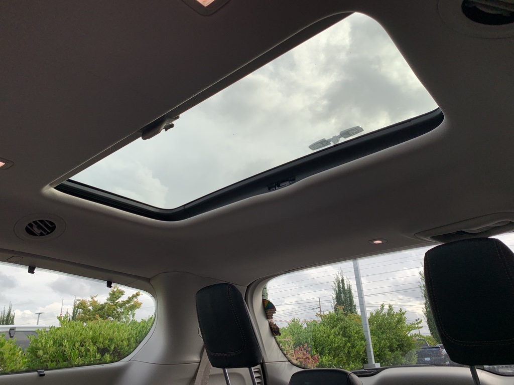 2018 Chrysler Pacifica Touring Plus photo 17