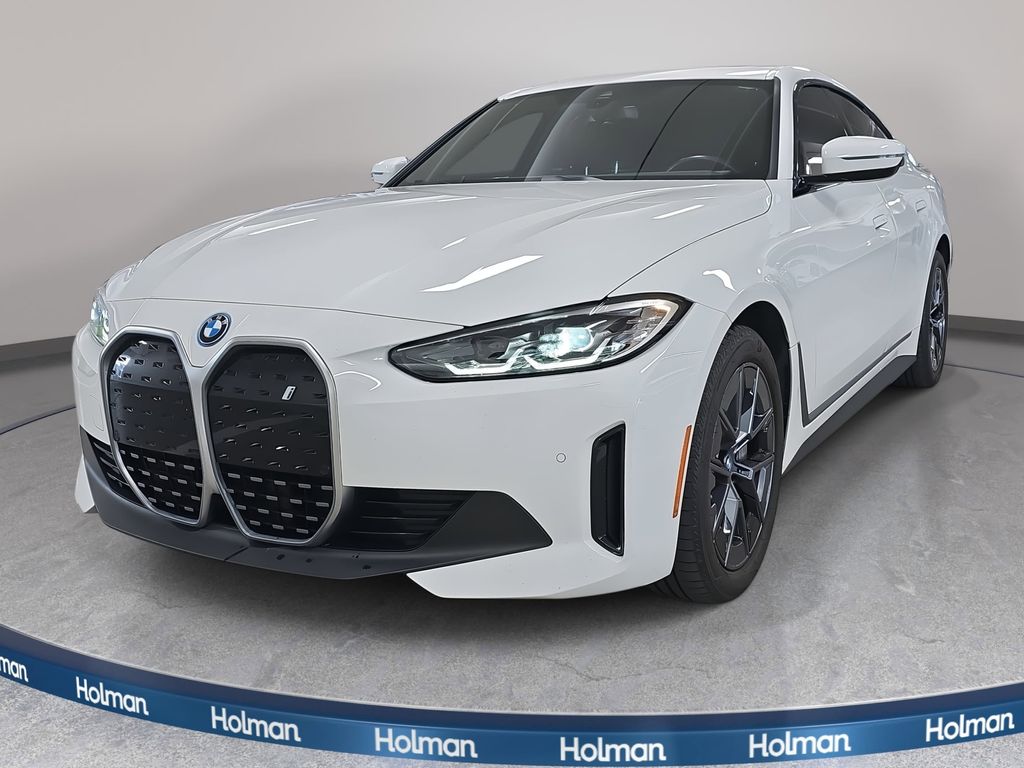 2023 BMW i4 35's photo