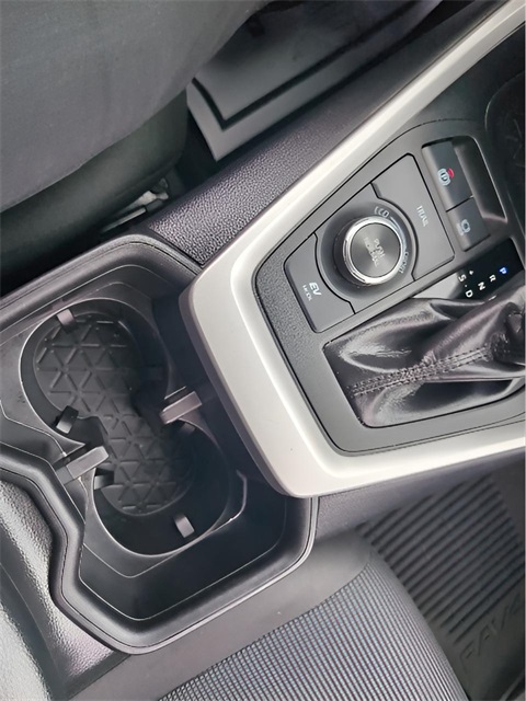 2024 Toyota RAV4 Hybrid LE photo 26