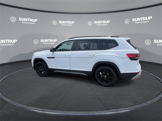 2025 Volkswagen Atlas Peak Edition SE Technology photo 11