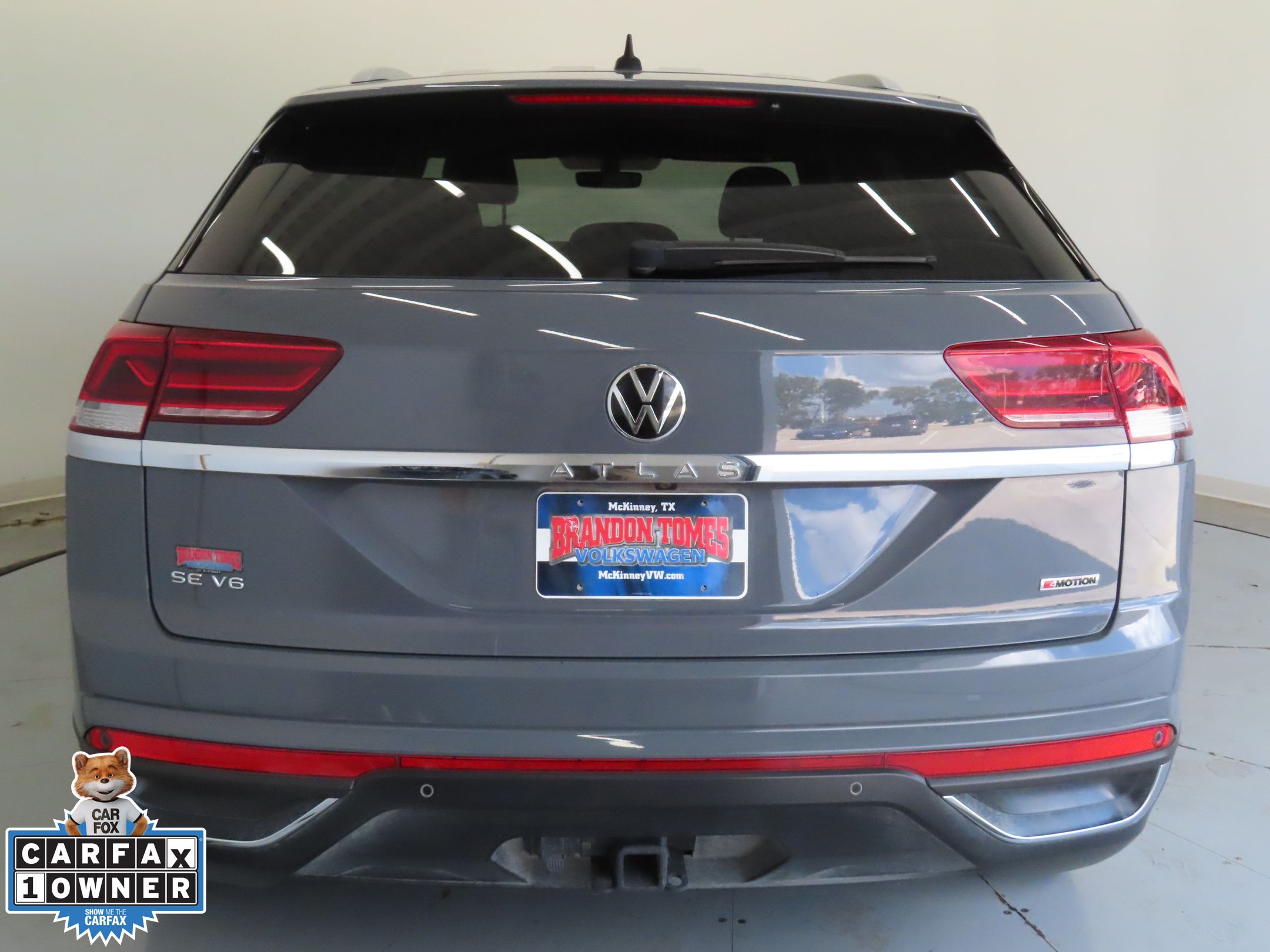 2022 Volkswagen Atlas Cross Sport V6 SE Technology photo 4