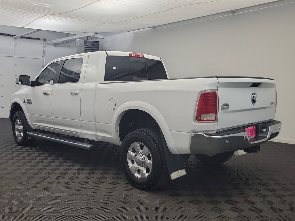 2018 Ram 2500 Longhorn photo 3