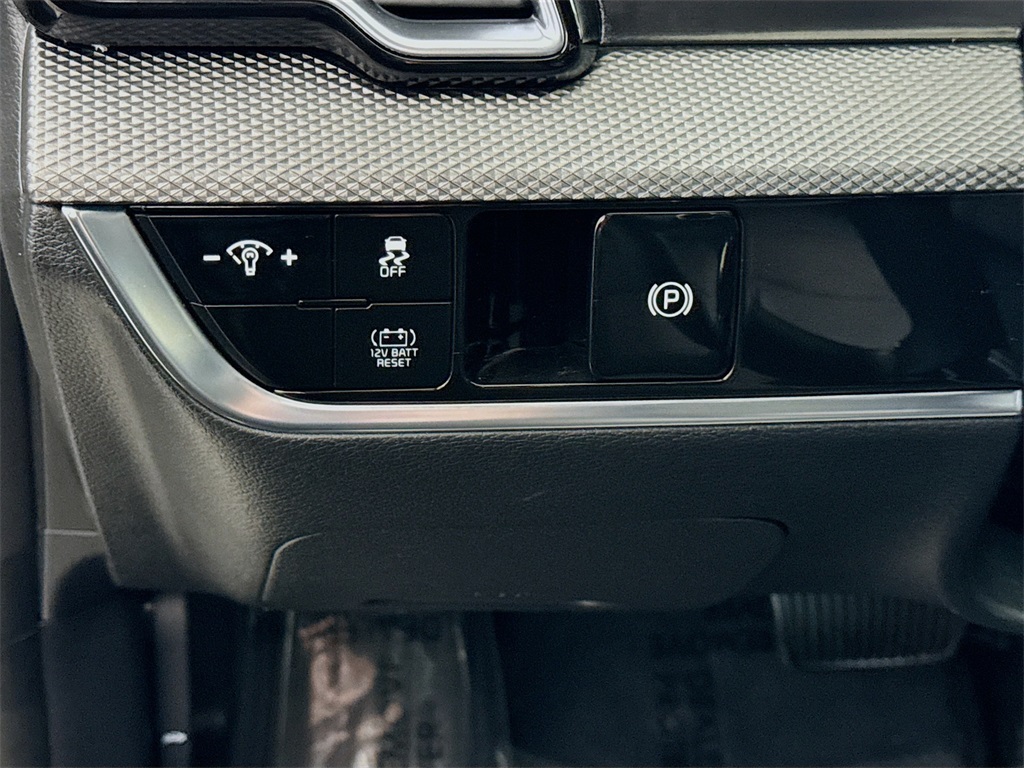 2023 Kia Sportage Hybrid LX photo 32