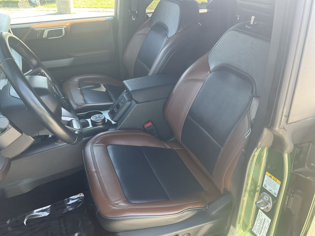 2023 Ford Bronco Base photo 9