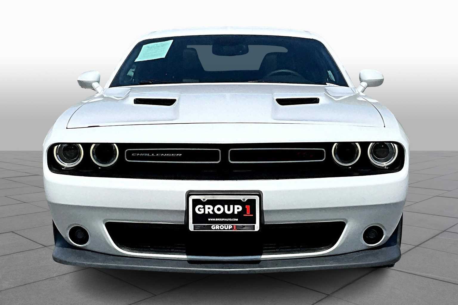 2016 Dodge Challenger R/T Scat Pack photo 3