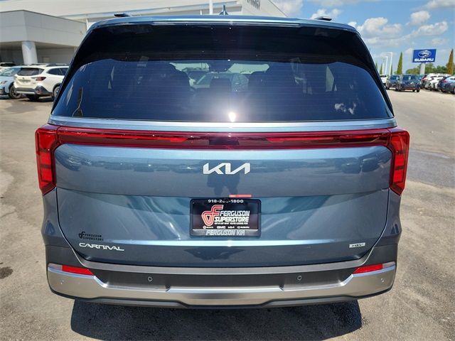 2026 Kia Carnival SX photo 3