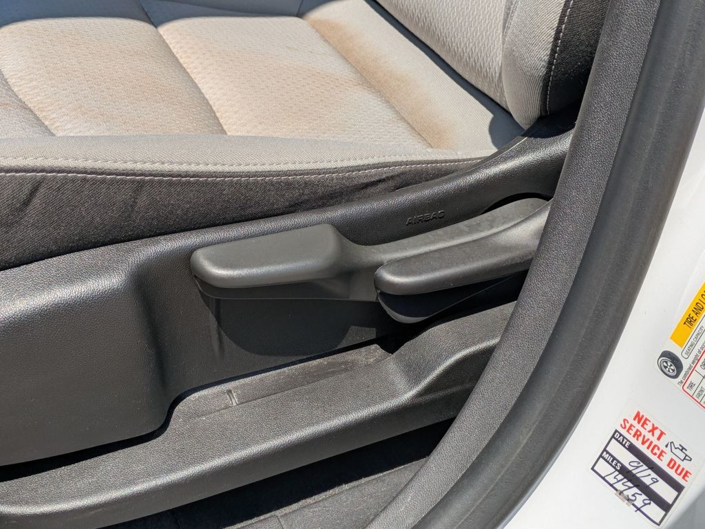 2024 Gmc Terrain SLE photo 13