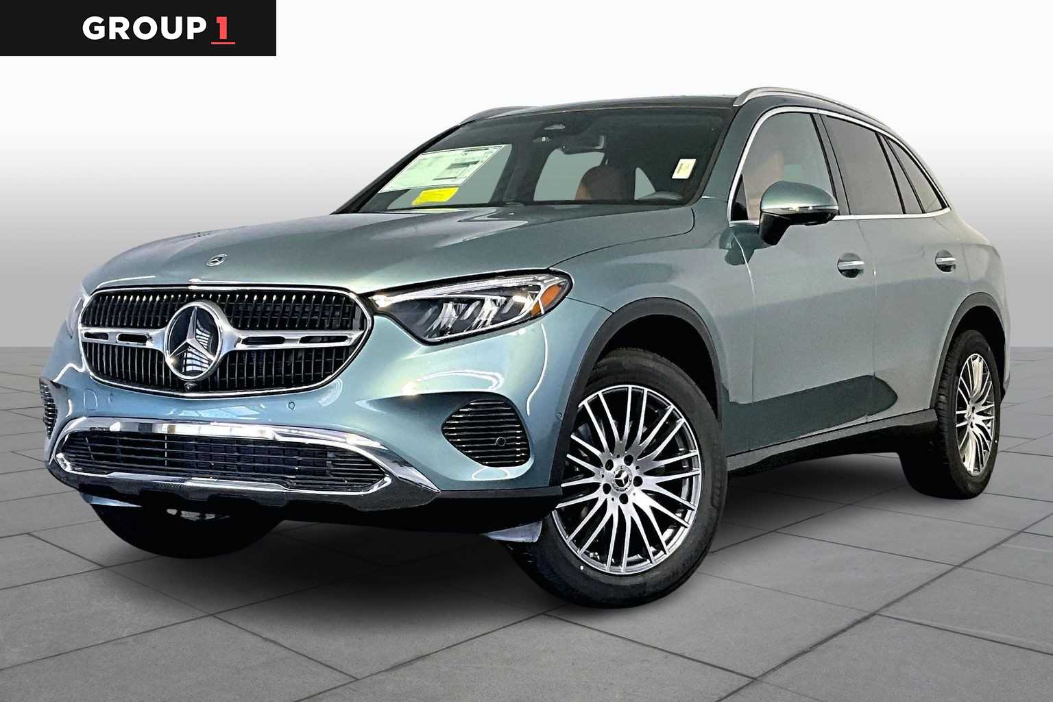 2026 Mercedes-Benz GLC Base's photo