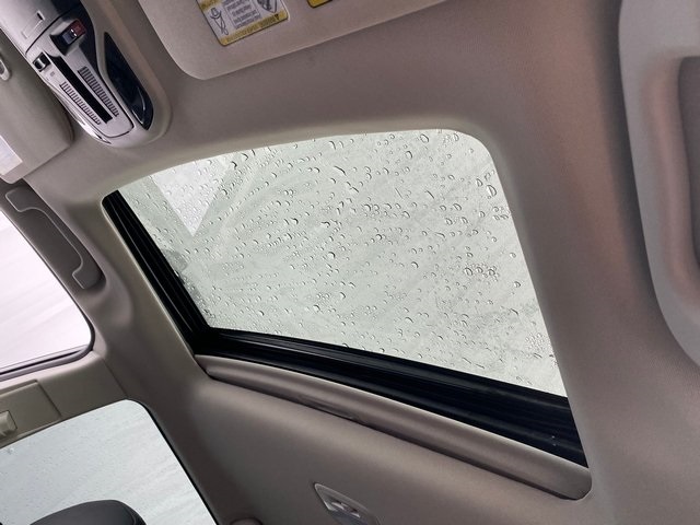 2025 Subaru Outback Touring XT photo 14