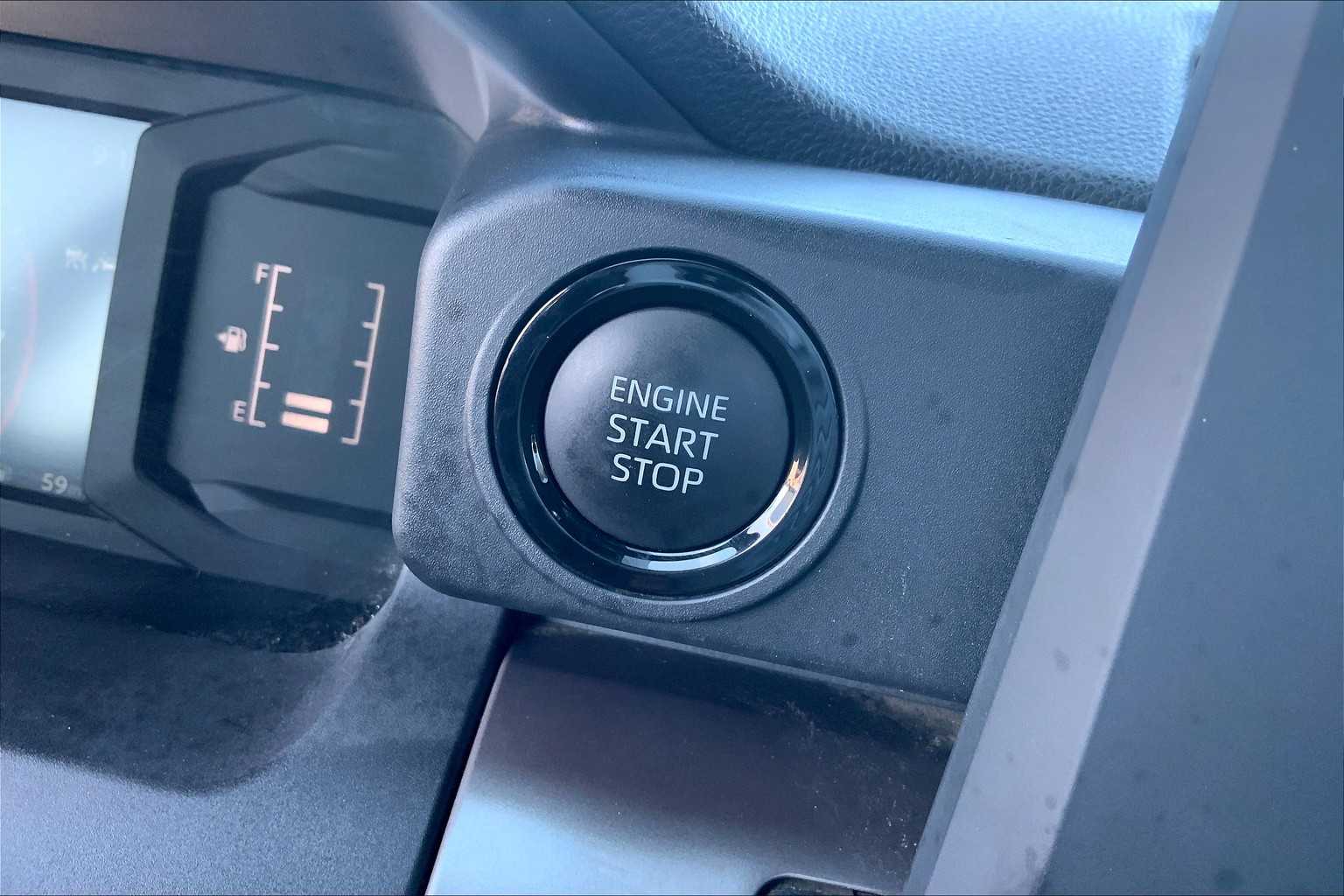 2024 Toyota Tacoma SR5 photo 32