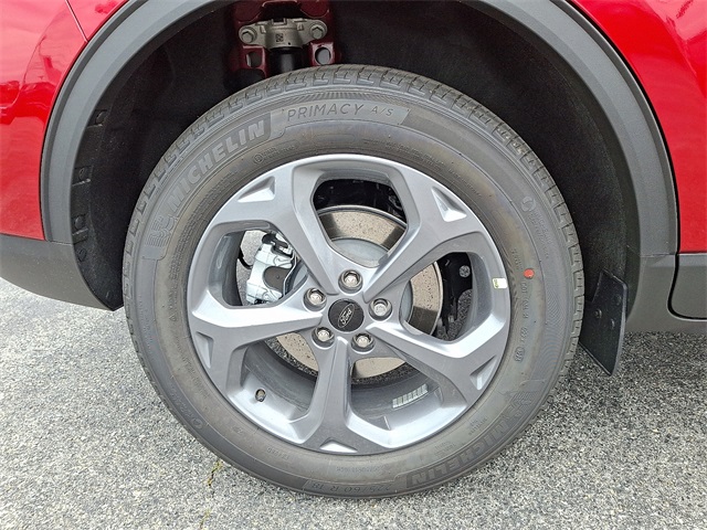 2025 Ford Escape ST-Line photo 5