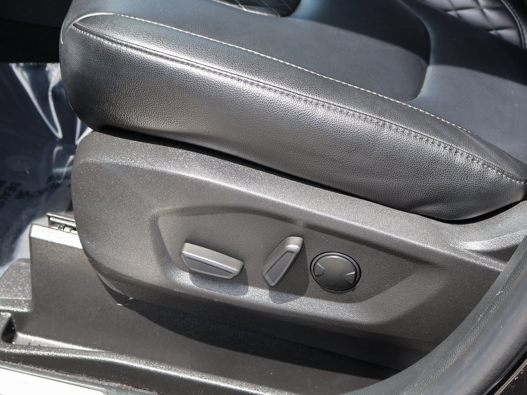 2023 Ford Edge Titanium photo 22