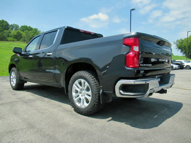 2024 Chevrolet Silverado 1500 LTZ photo 3