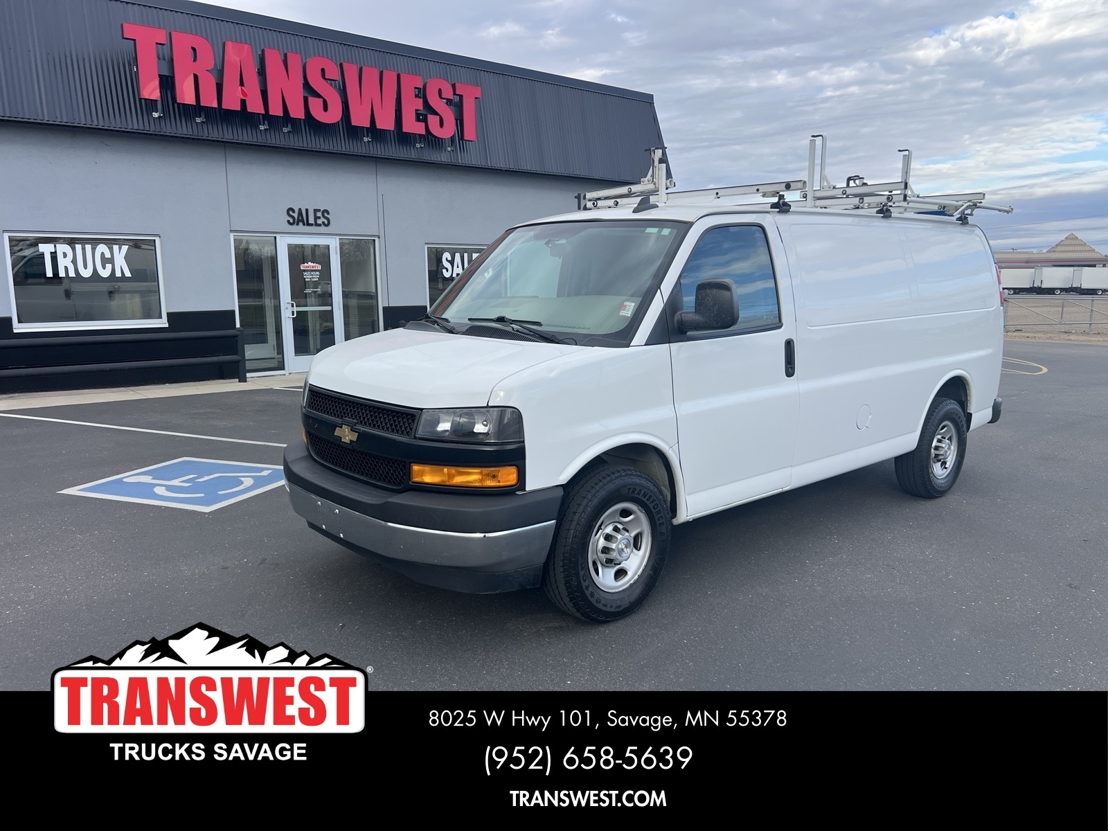 2020 Chevrolet Express Cargo Work Van's photo