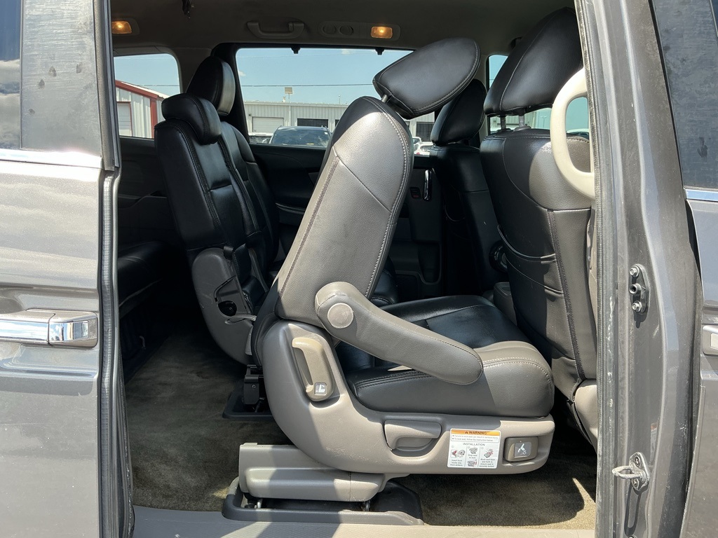 2014 Honda Odyssey EX photo 29