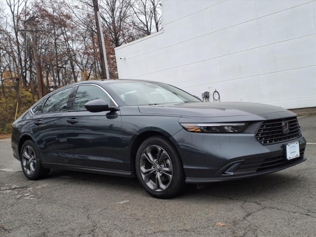 2024 Honda Accord EX's photo