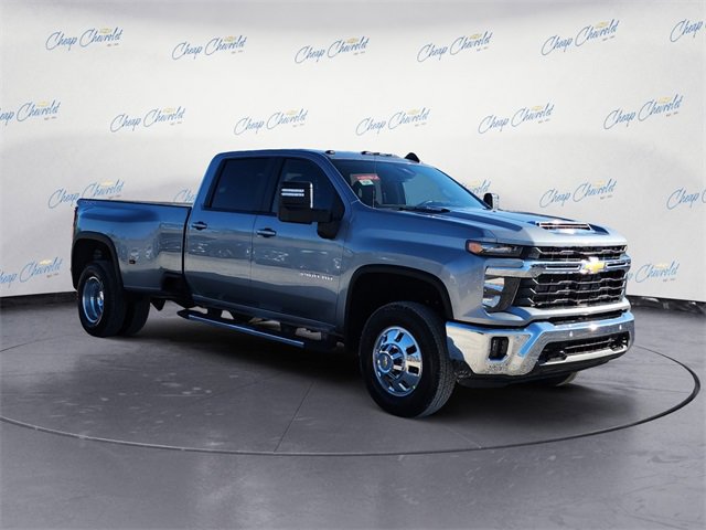 2026 Chevrolet Silverado 3500HD LT photo 7