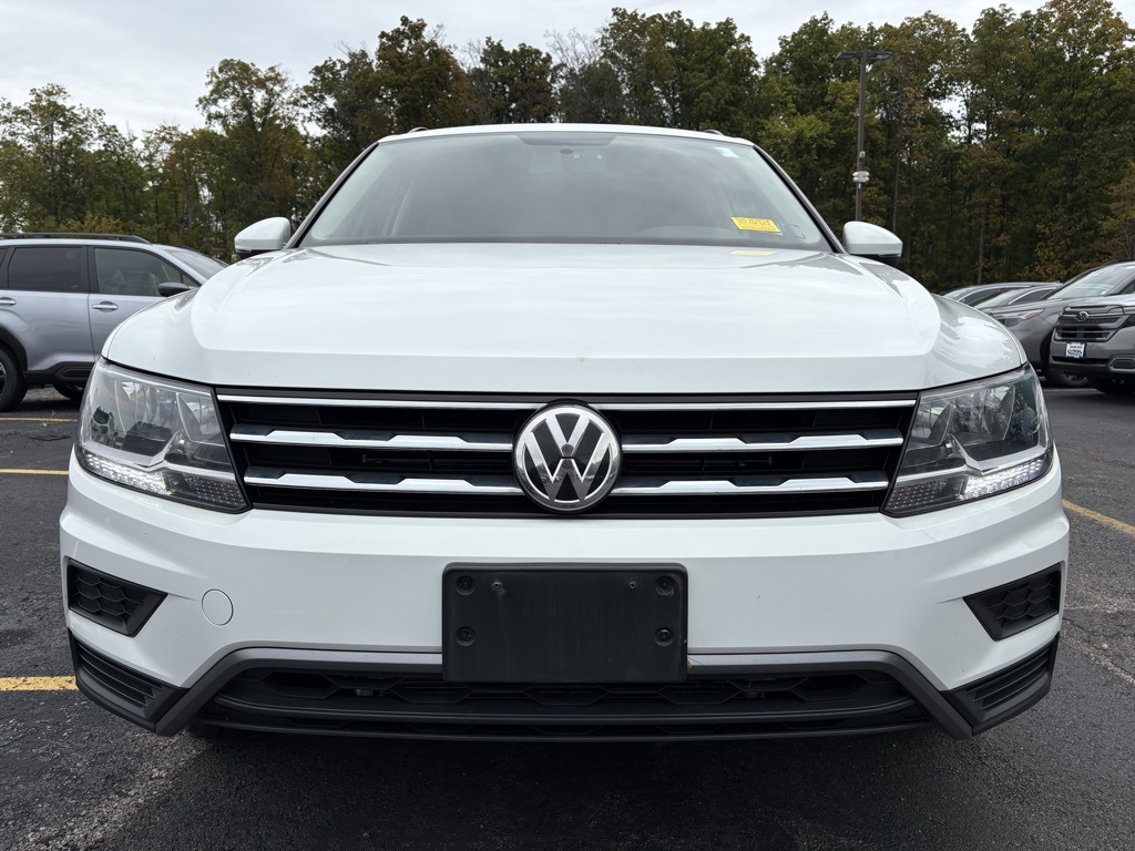 2019 Volkswagen Tiguan S photo 2