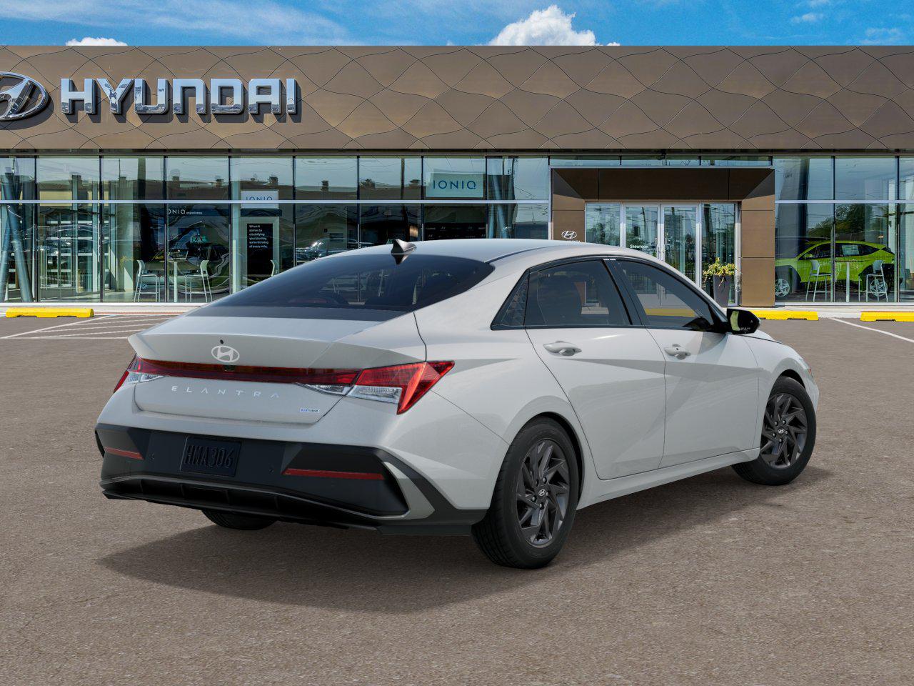 2025 Hyundai Elantra Hybrid Blue photo 4