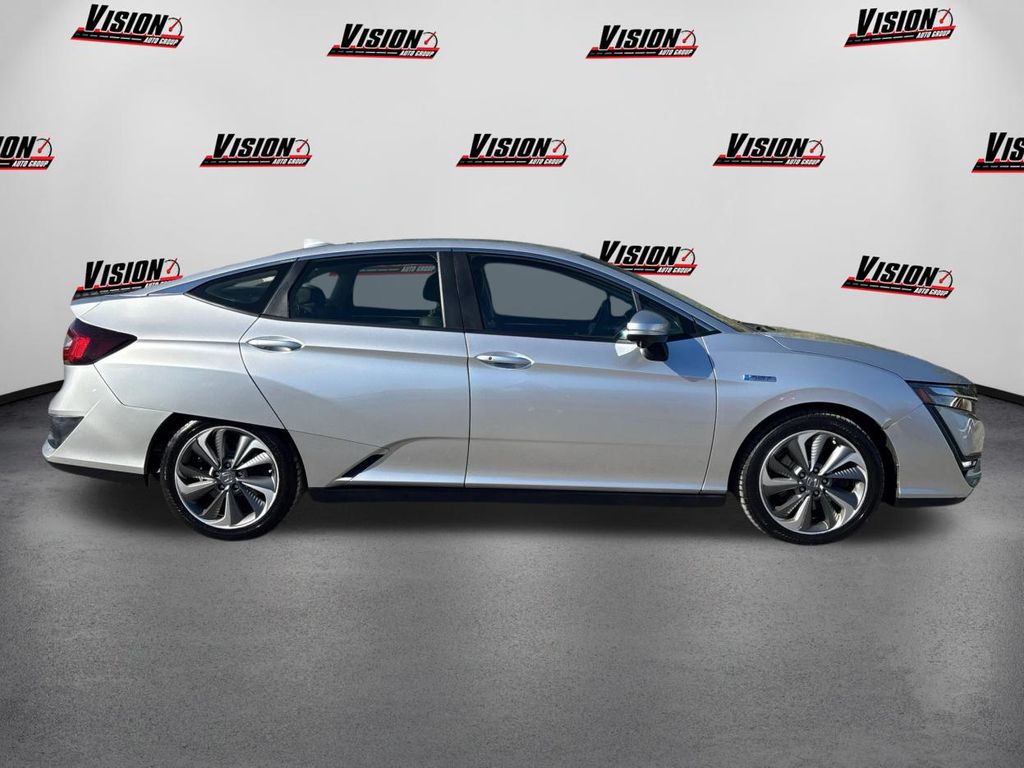 2019 Honda Clarity Plug-In Hybrid photo 4