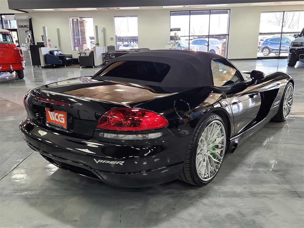Dodge Viper SRT10 photo 4