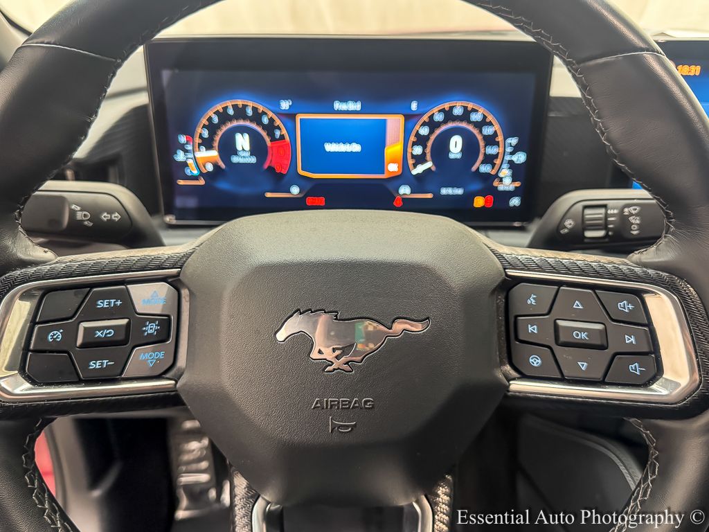 2025 FORD MUSTANG - Image 13