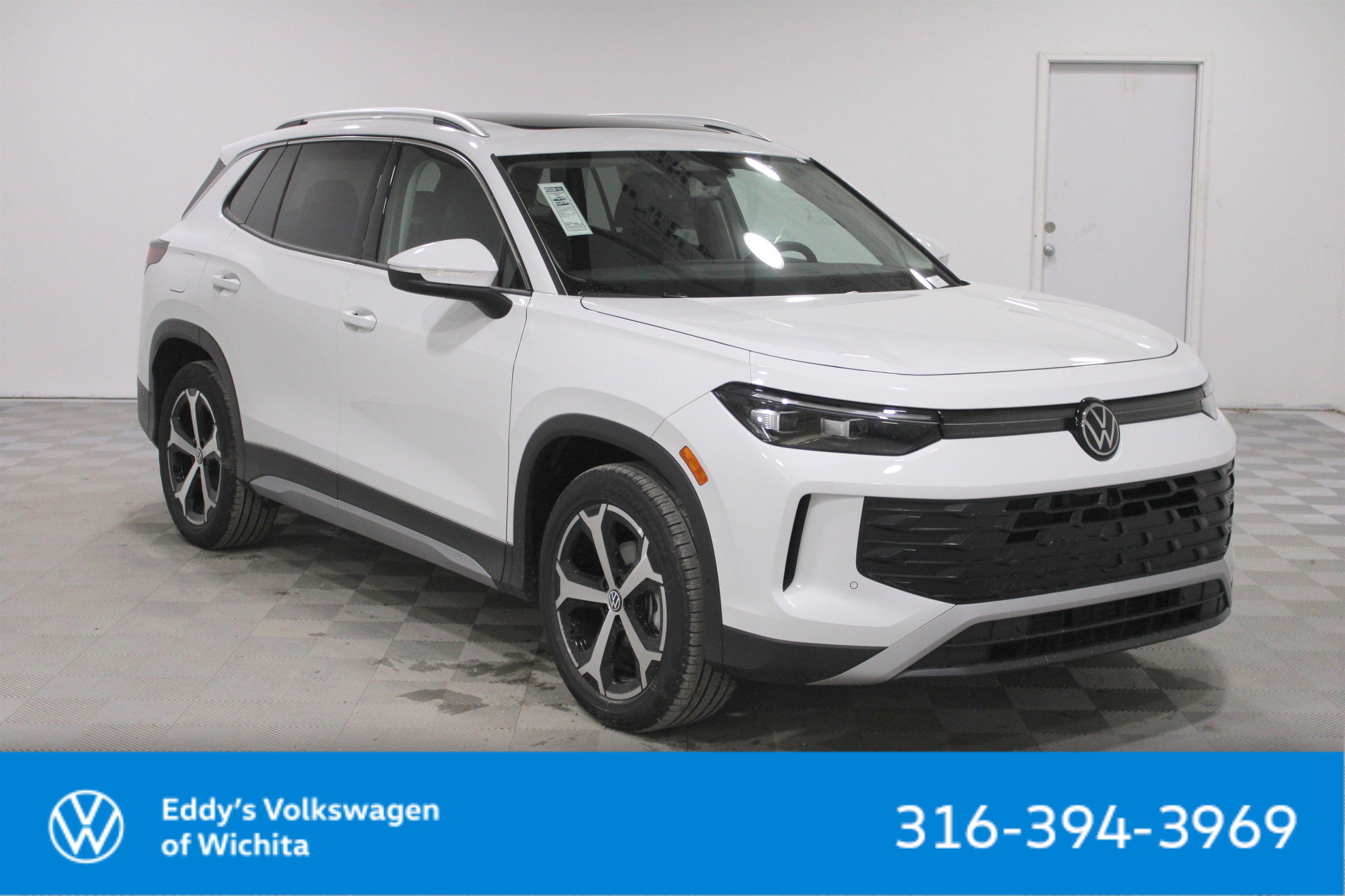 2026 Volkswagen Tiguan SE's photo
