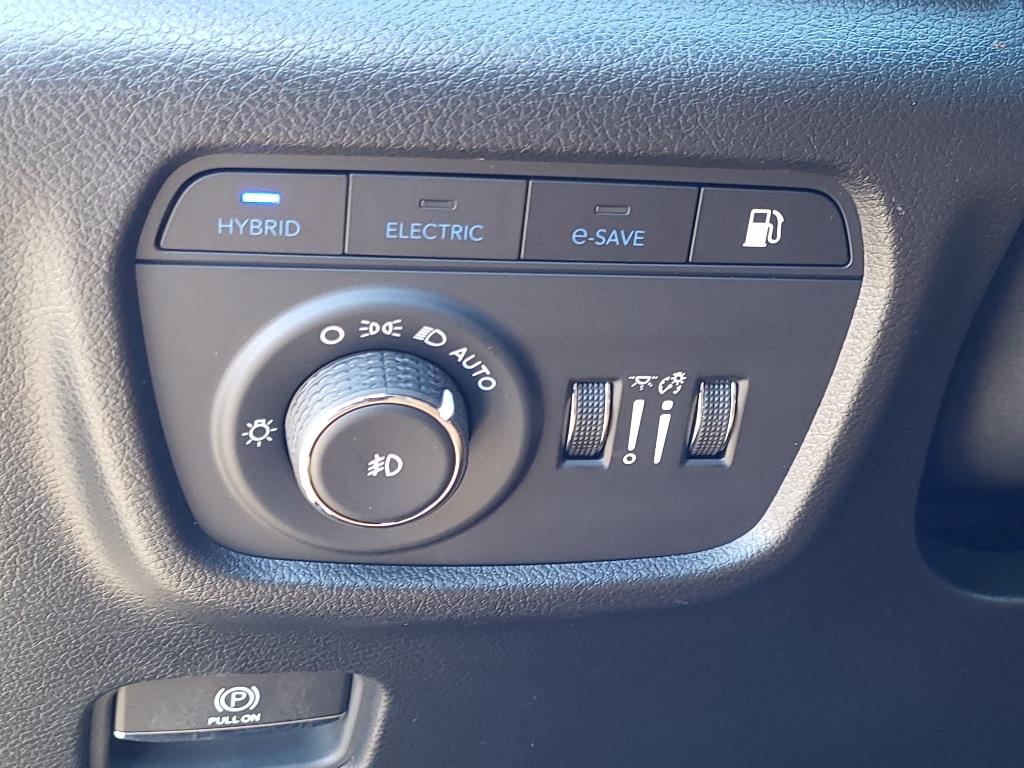 2024 Jeep Cherokee Summit photo 6