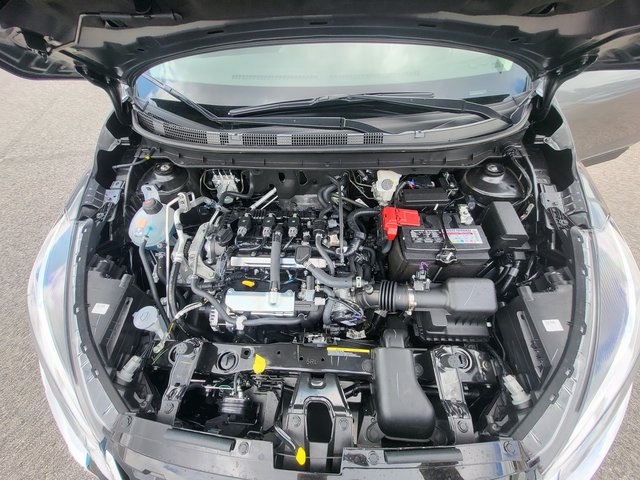 2025 Nissan Kicks Play S photo 9
