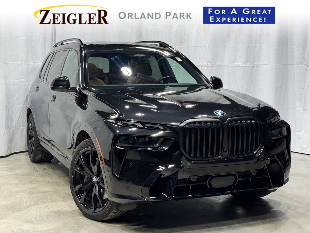 2023 BMW X7 40i's photo